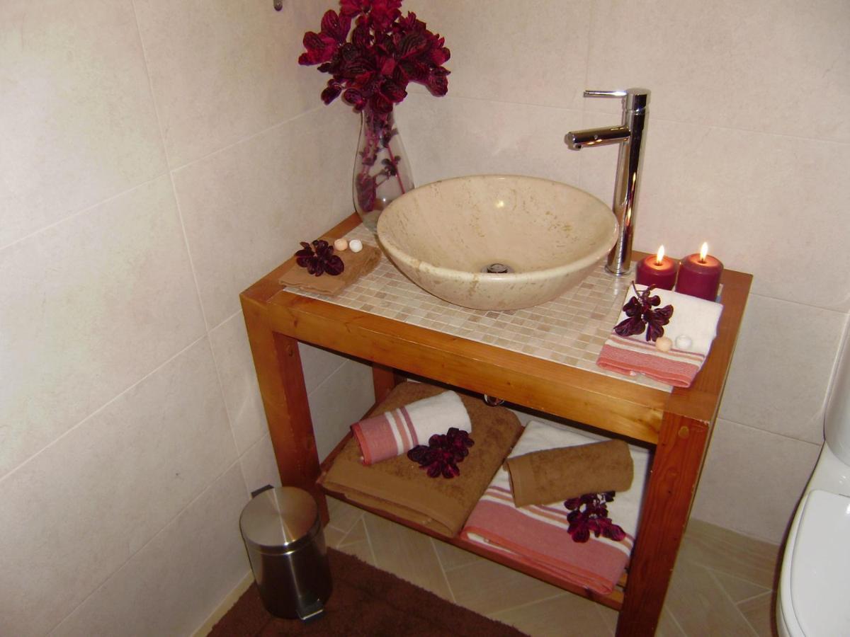 Romantic Studio フンシャル 部屋 写真